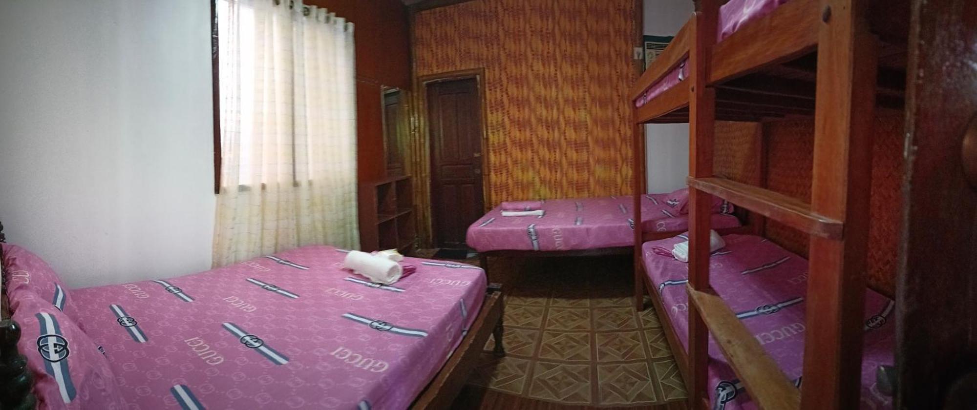 Victoria Guest House And Cottages Puerto Princesa Exterior photo